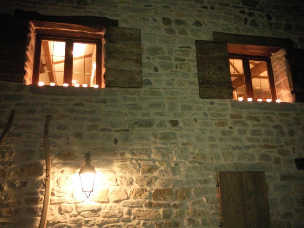 Le Grangeon 01 Villa Ambérieu-en-Bugey Стая снимка